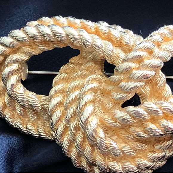 Christian Dior Pin Brooch Rope Knot Nautical Brushed Gold - Picture 3 of 8